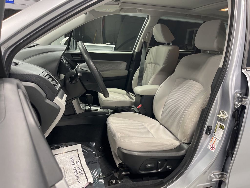 Used 2017 Subaru Forester 2.5i Premium w/ All-Weather Package image 16