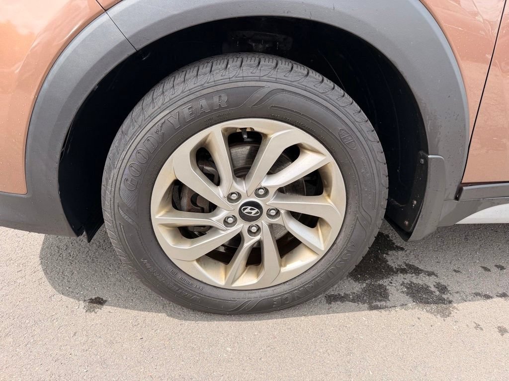 Used 2017 Hyundai Tucson SE Plus AWD/4WD image 10