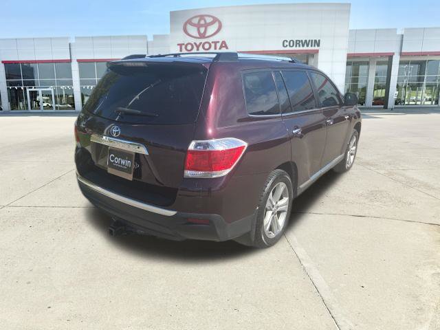 Used 2012 Toyota Highlander Limited w/ Tow Pkg FWD image 3