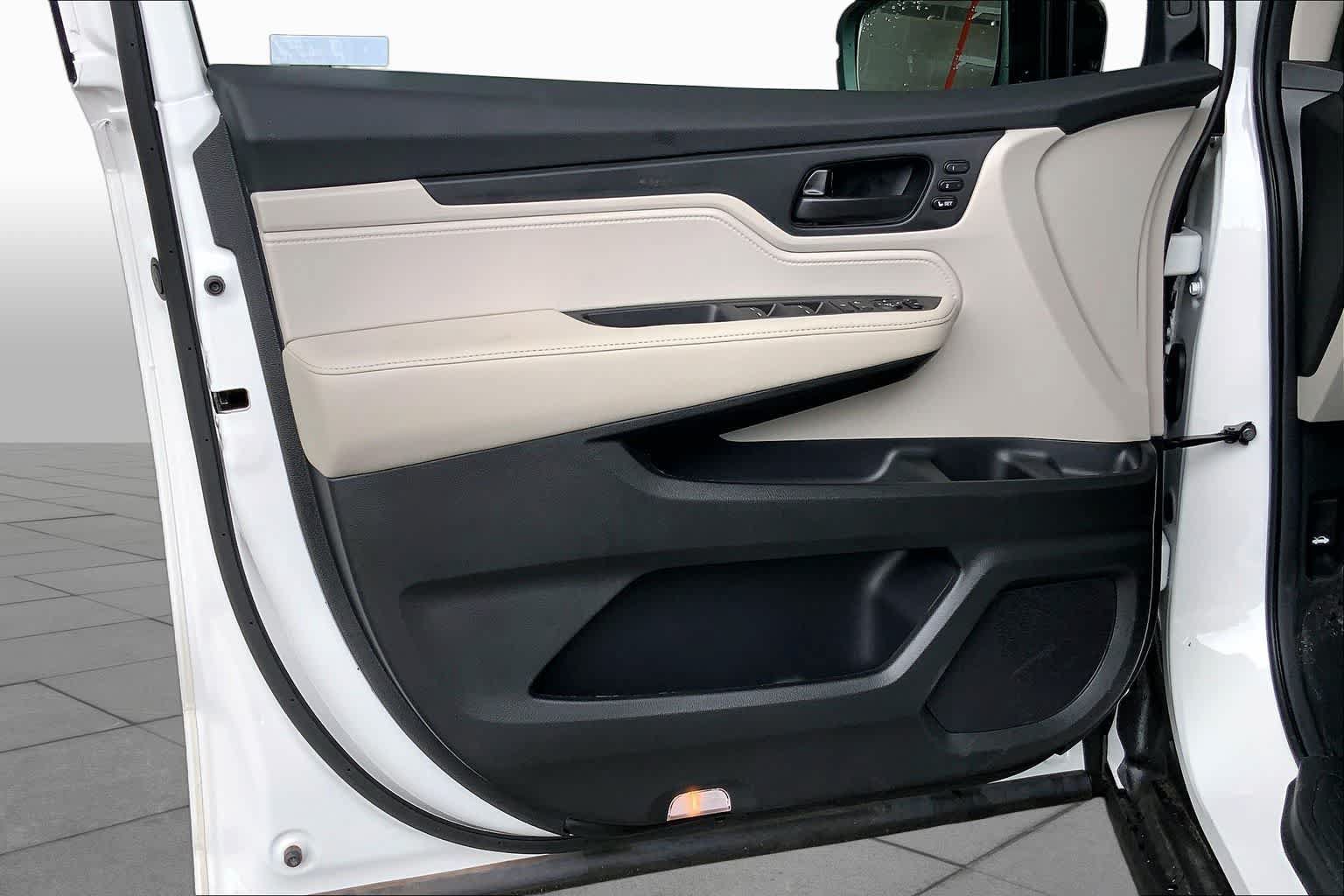 Used 2026 Honda Odyssey EX-L image 43
