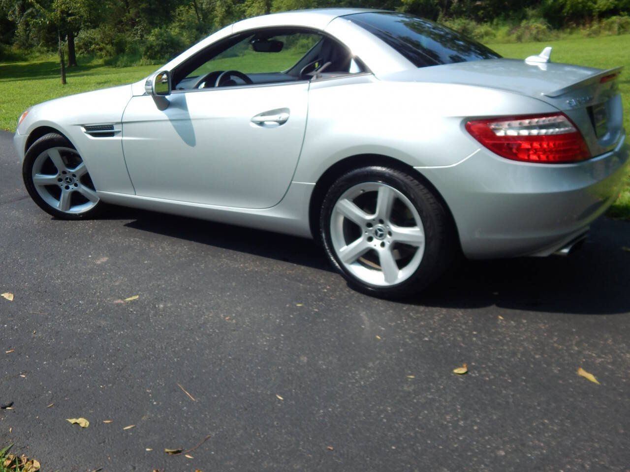 Used 2013 Mercedes-Benz SLK 250 image 10