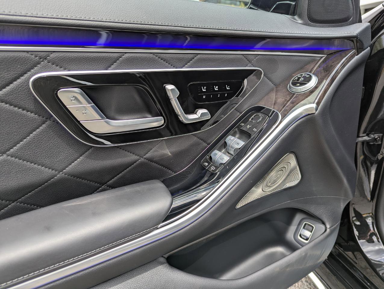Used 2025 Mercedes-Benz S 580 4MATIC Sedan image 12