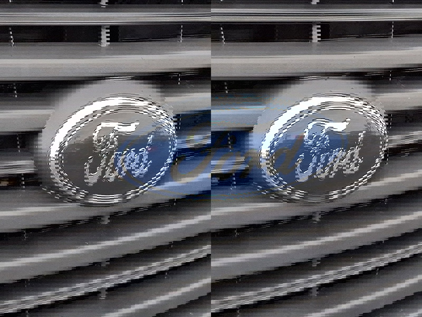 Used 2018 Ford Transit 150 XL RWD image 29