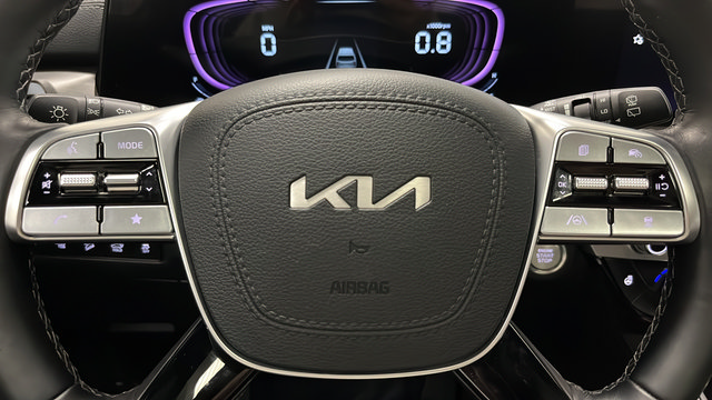 Used 2025 Kia Telluride EX X-Line AWD/4WD image 16