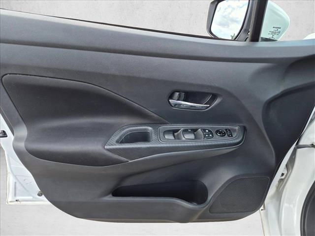Used 2021 Nissan Versa SV FWD image 10