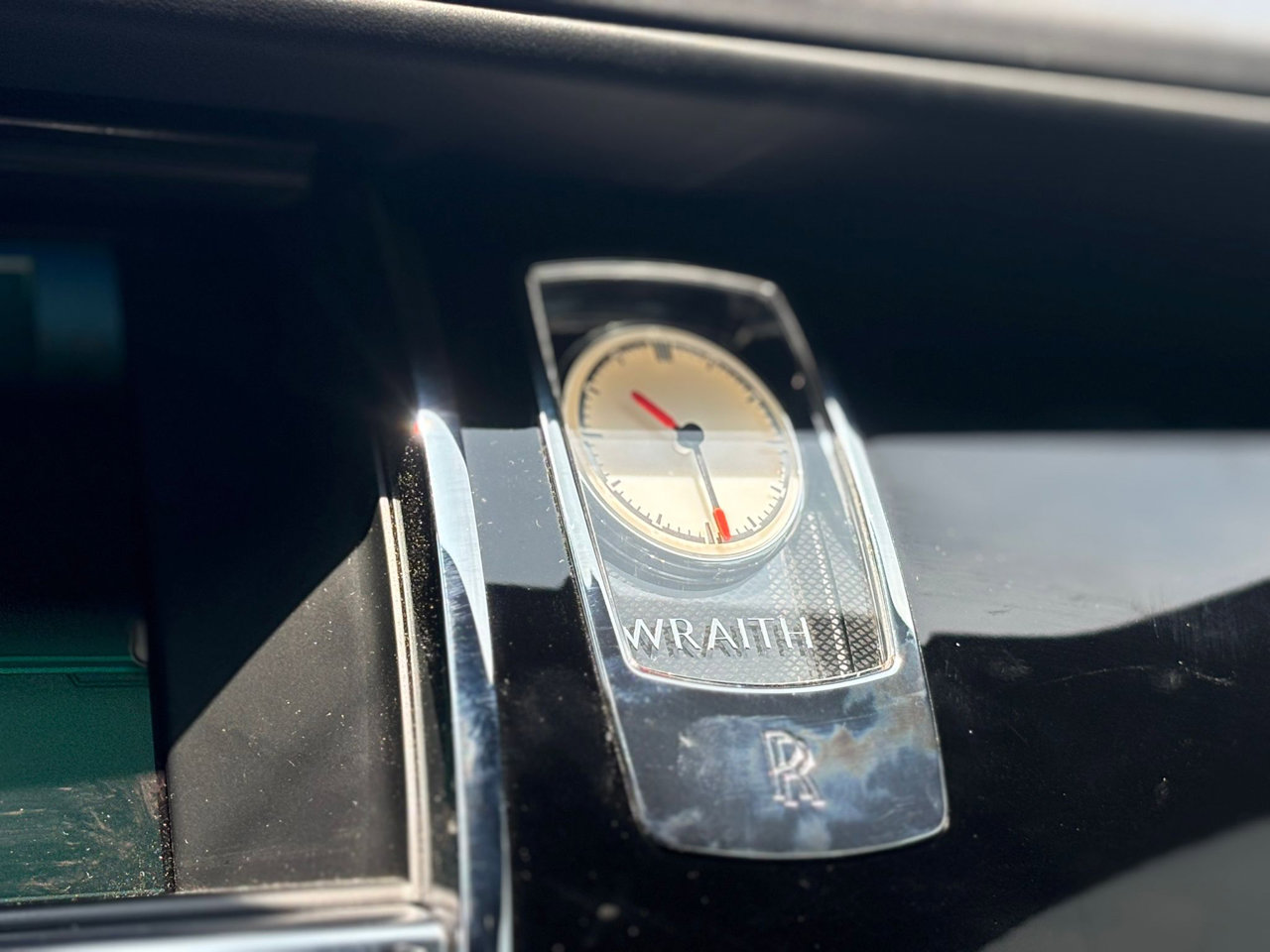 Used 2016 Rolls-Royce Wraith image 34