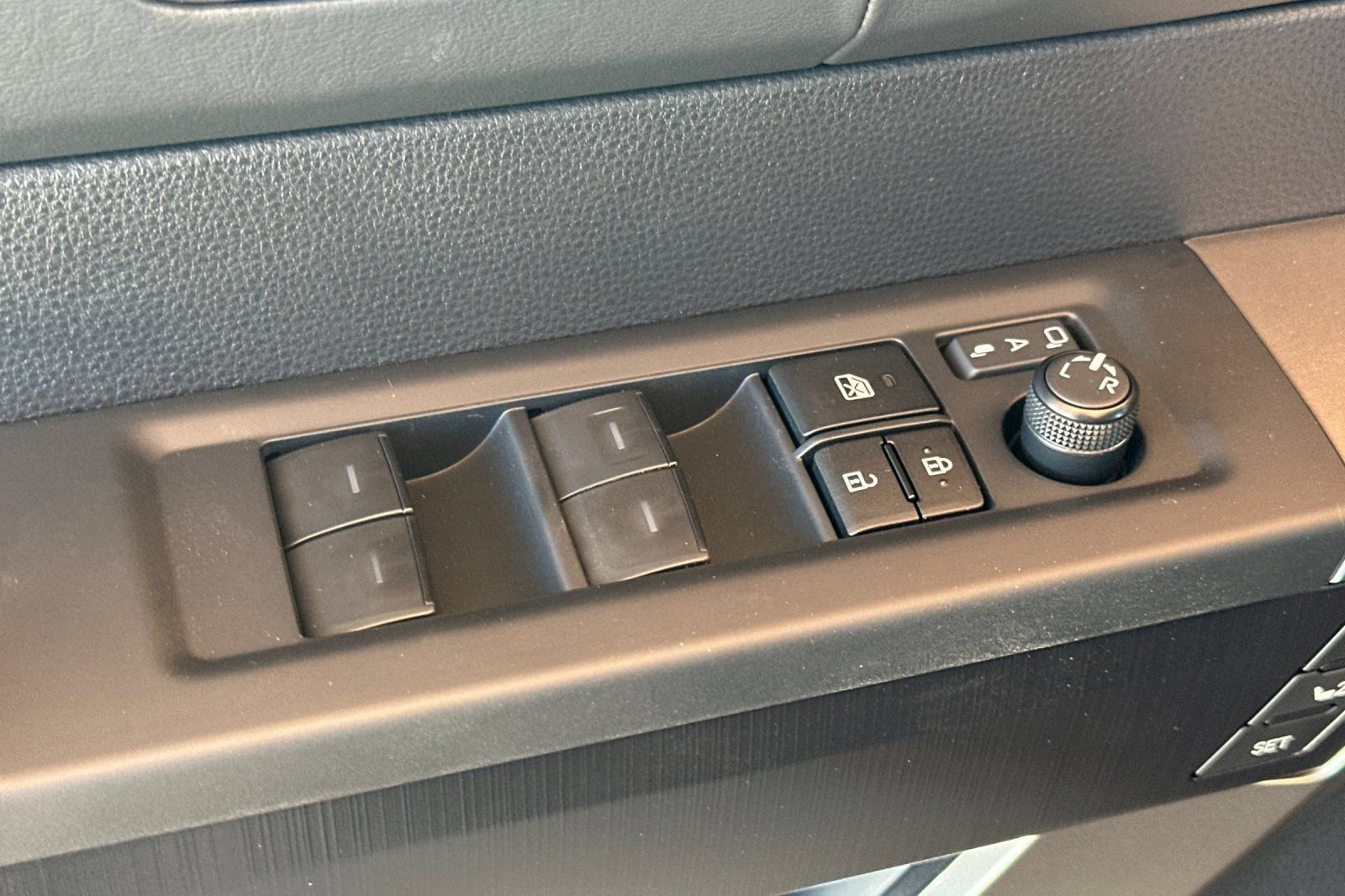 New 2026 Toyota Tundra Platinum AWD/4WD image 12