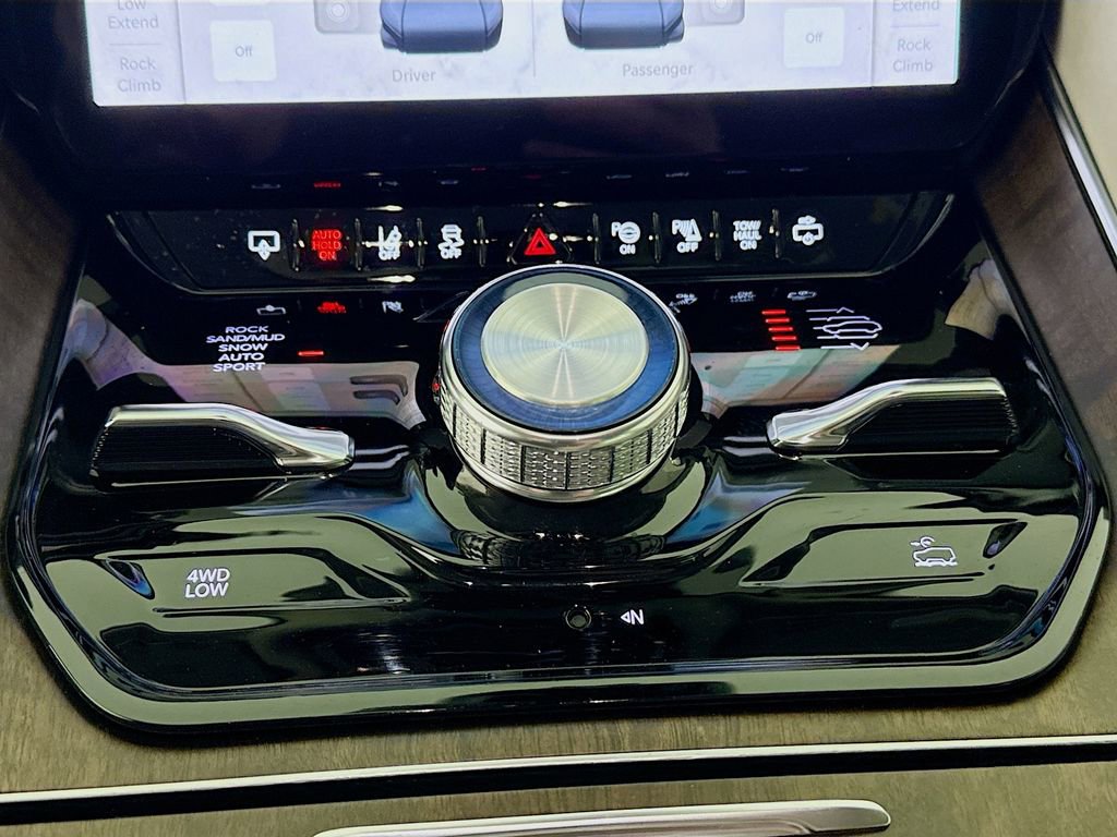 Used 2022 Jeep Grand Wagoneer Series I image 16