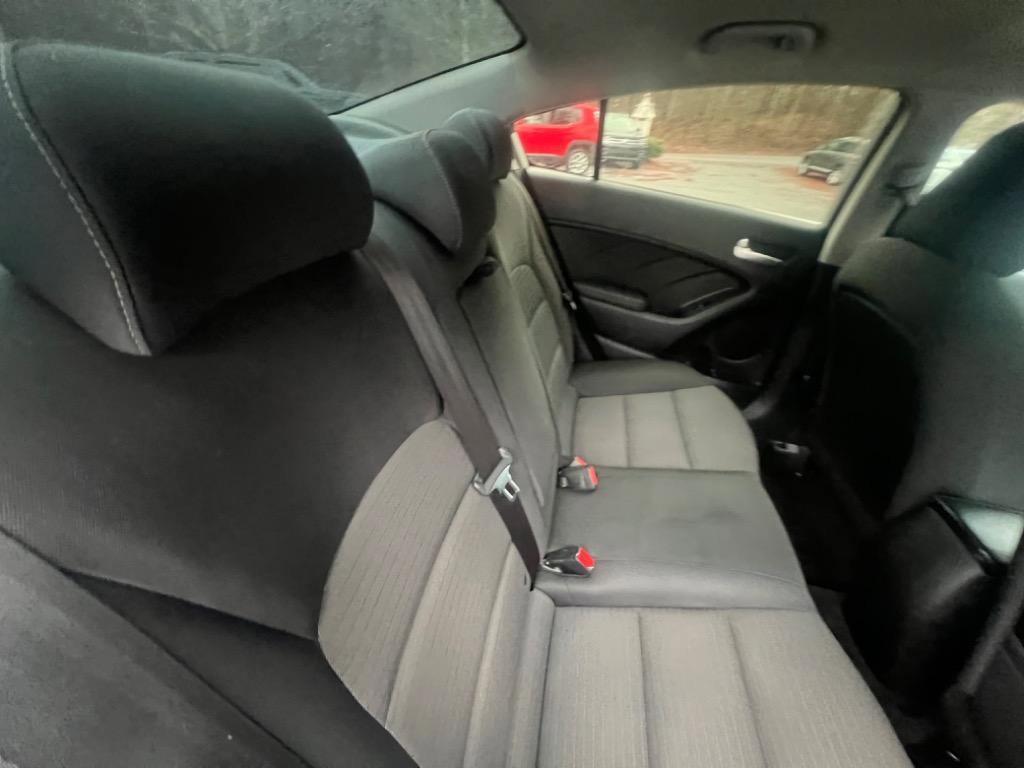 Used 2017 Kia Forte LX w/ LX Popular Package image 16