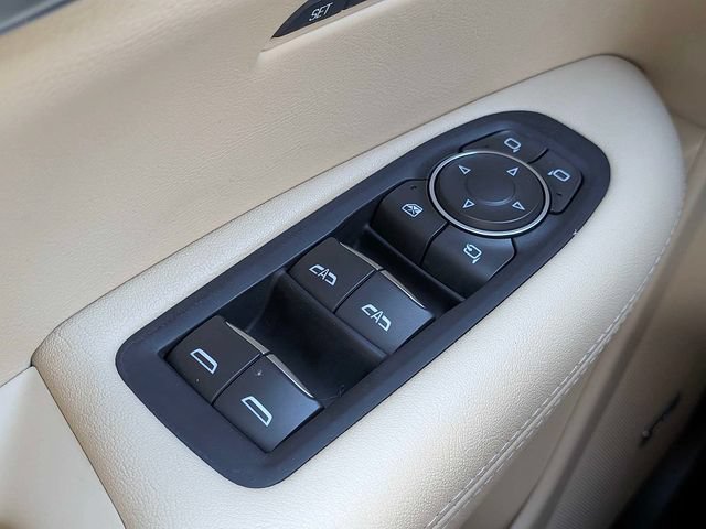 Used 2018 Cadillac XT5 Luxury w/ Driver Awareness Package FWD image 22