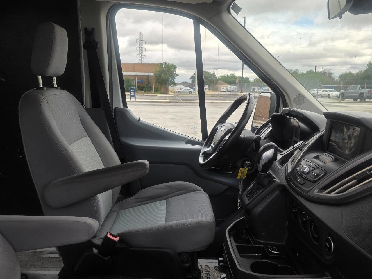 Used 2017 Ford Transit 250 148 High Roof RWD image 14