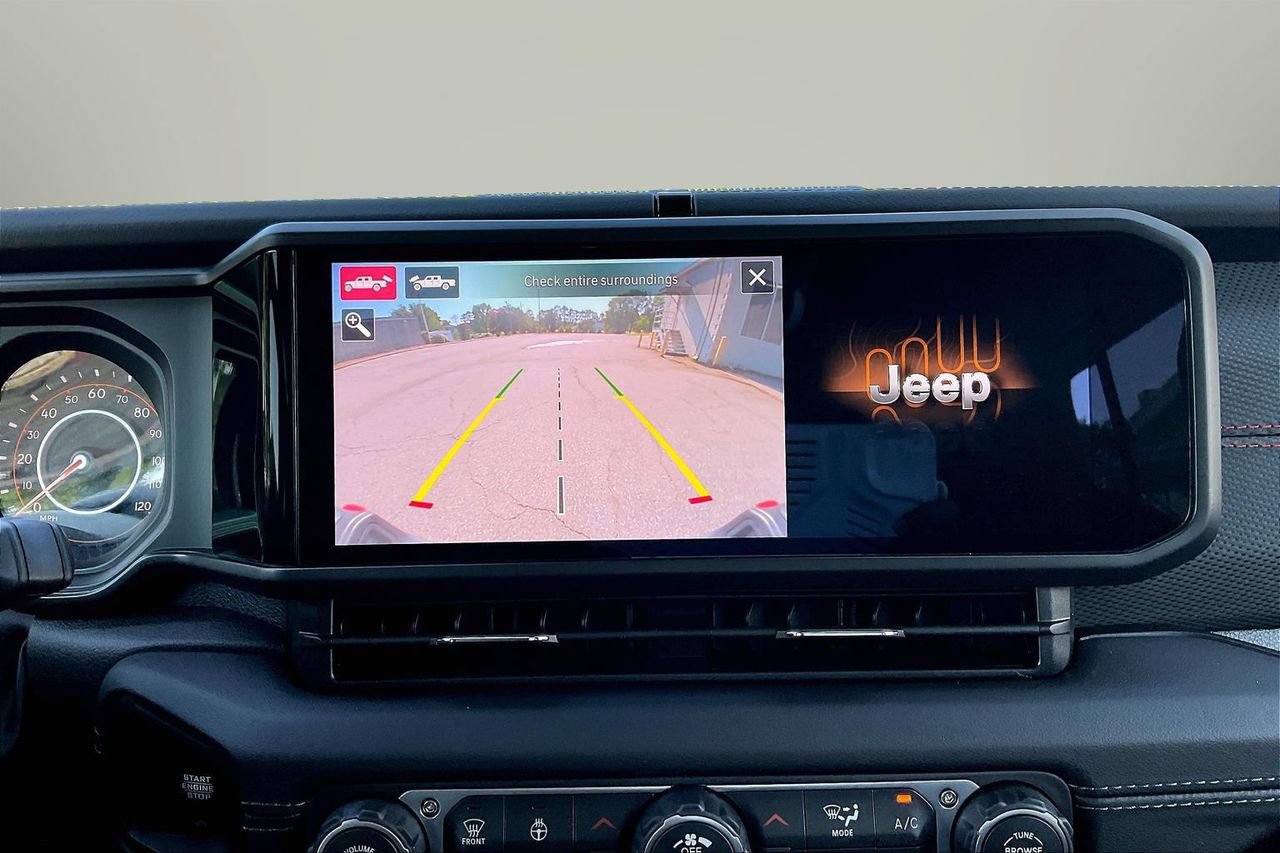 New 2026 Jeep Gladiator Rubicon AWD/4WD image 13