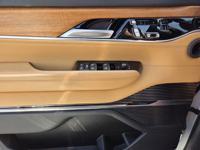 Used 2023 Jeep Grand Wagoneer Series III w/ Rear Seat Video Group 1 image 29