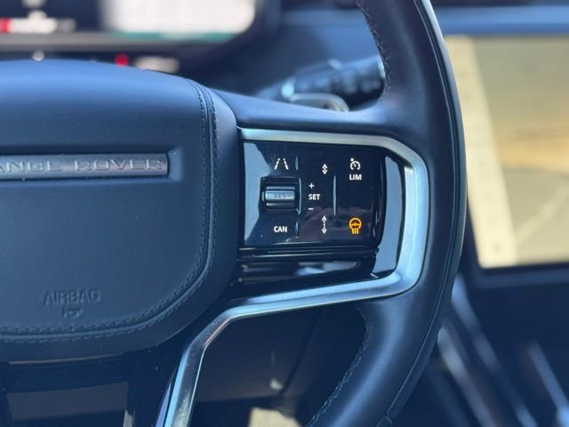 Used 2025 Land Rover Range Rover Sport SE image 24