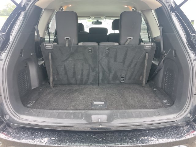 Used 2017 Nissan Pathfinder SV w/ Trailer Tow Package AWD/4WD image 32