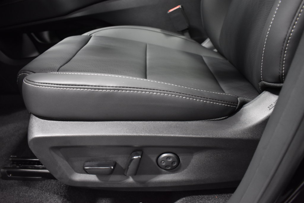 New 2026 Nissan Murano Platinum w/ Cargo Package AWD/4WD image 18