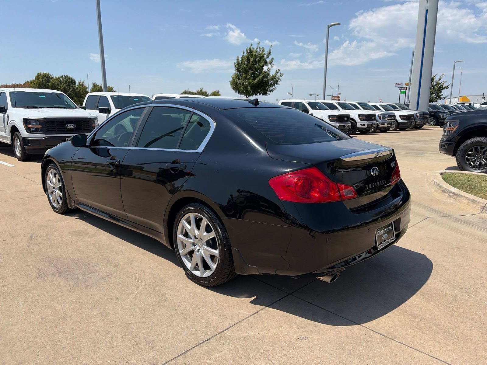 Used 2013 INFINITI G37 Journey w/ Premium Pkg RWD image 3