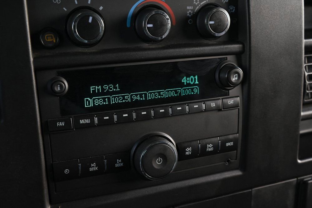 Used 2022 Chevrolet Express 3500 Extended w/ Driver Convenience Package image 24