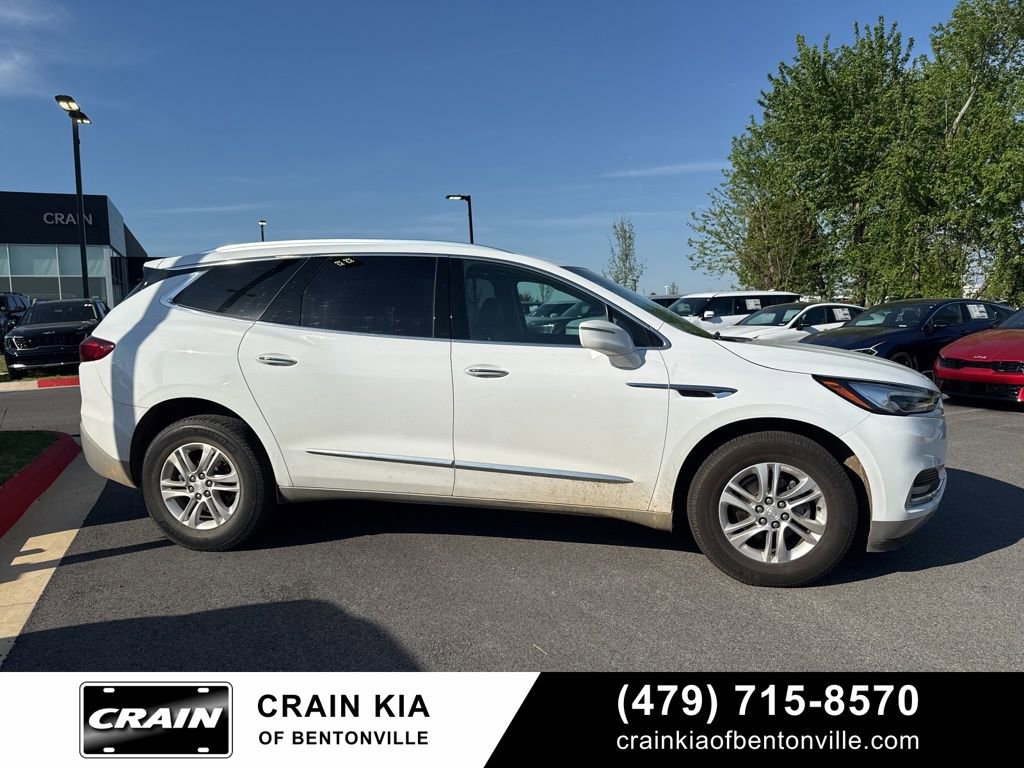 Used 2020 Buick Enclave Essence AWD/4WD image 2