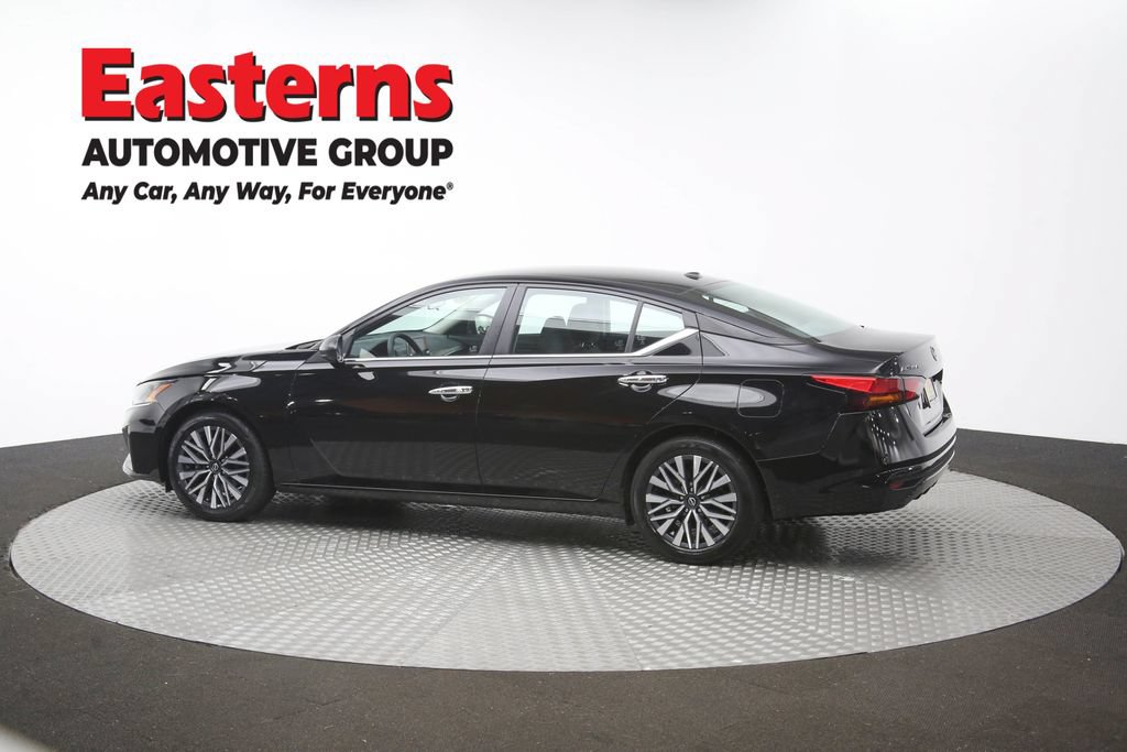 Used 2025 Nissan Altima 2.5 SV FWD image 62