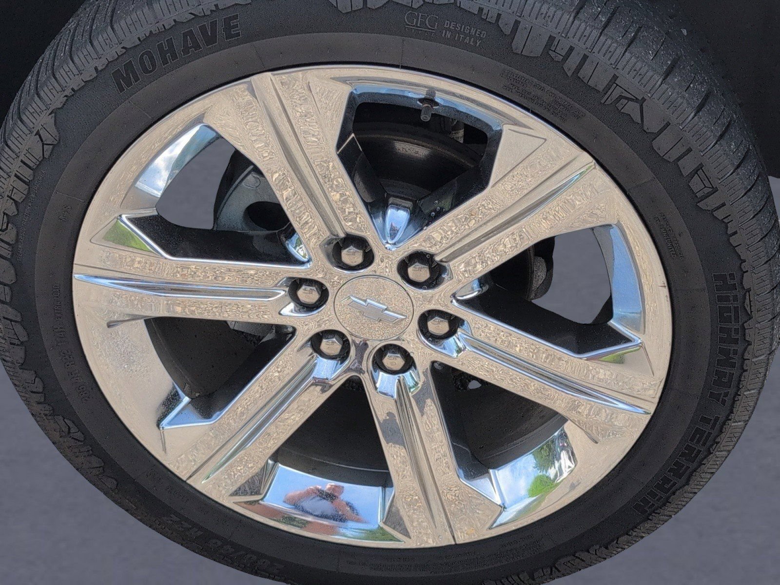 Used 2019 Chevrolet Suburban Premier AWD/4WD image 40