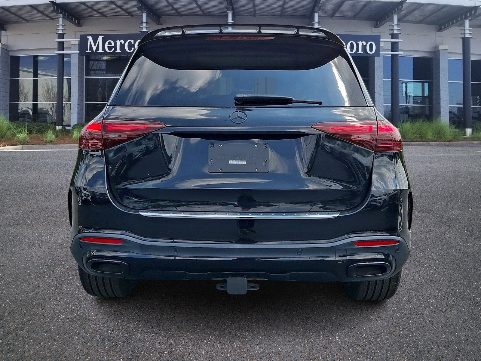 Used 2024 Mercedes-Benz GLE 350 4MATIC w/ AMG Line Exterior image 5