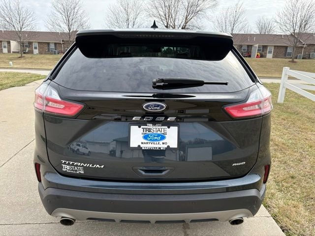 Used 2024 Ford Edge Titanium image 5