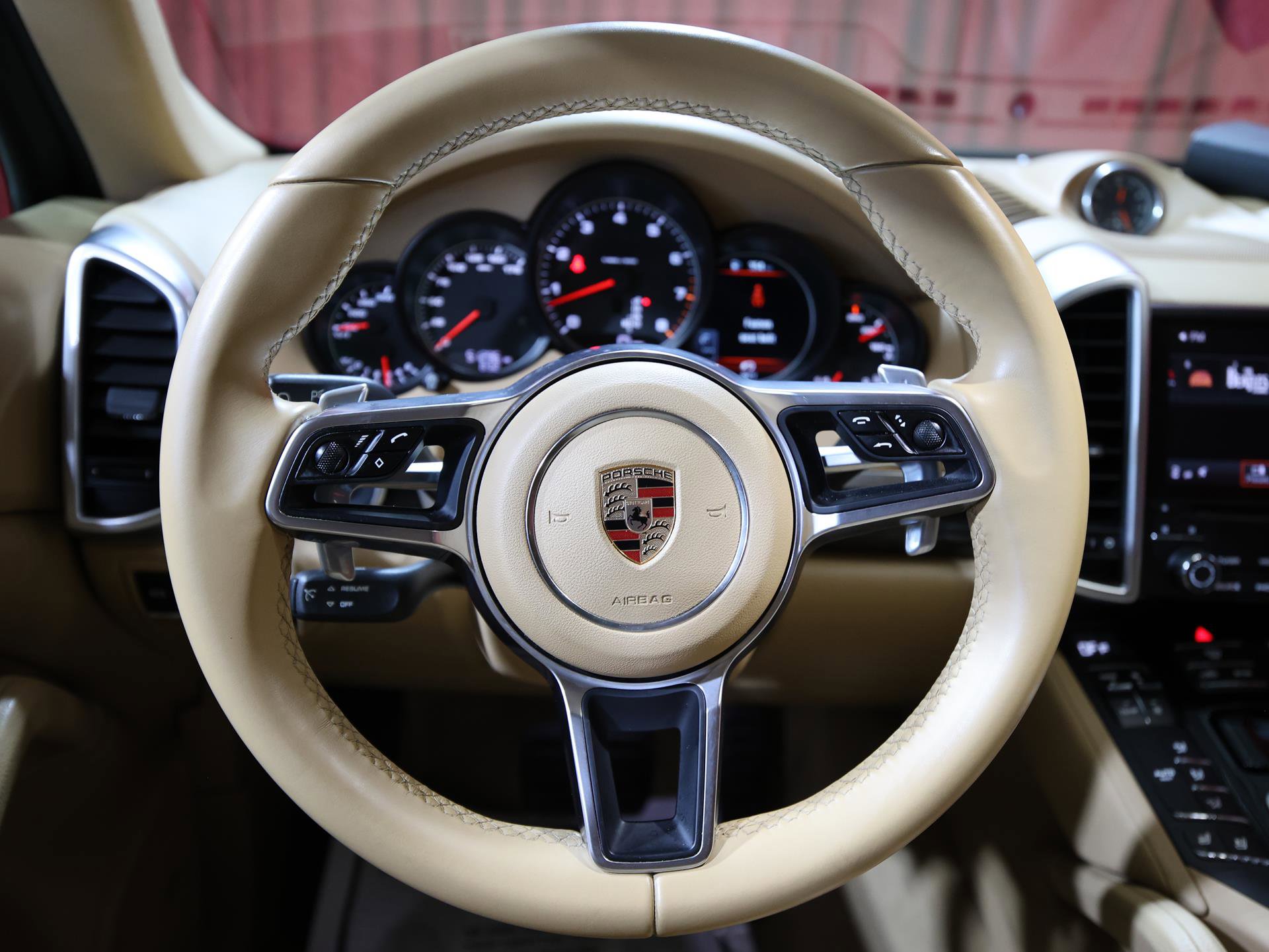 Used 2017 Porsche Cayenne AWD/4WD image 17