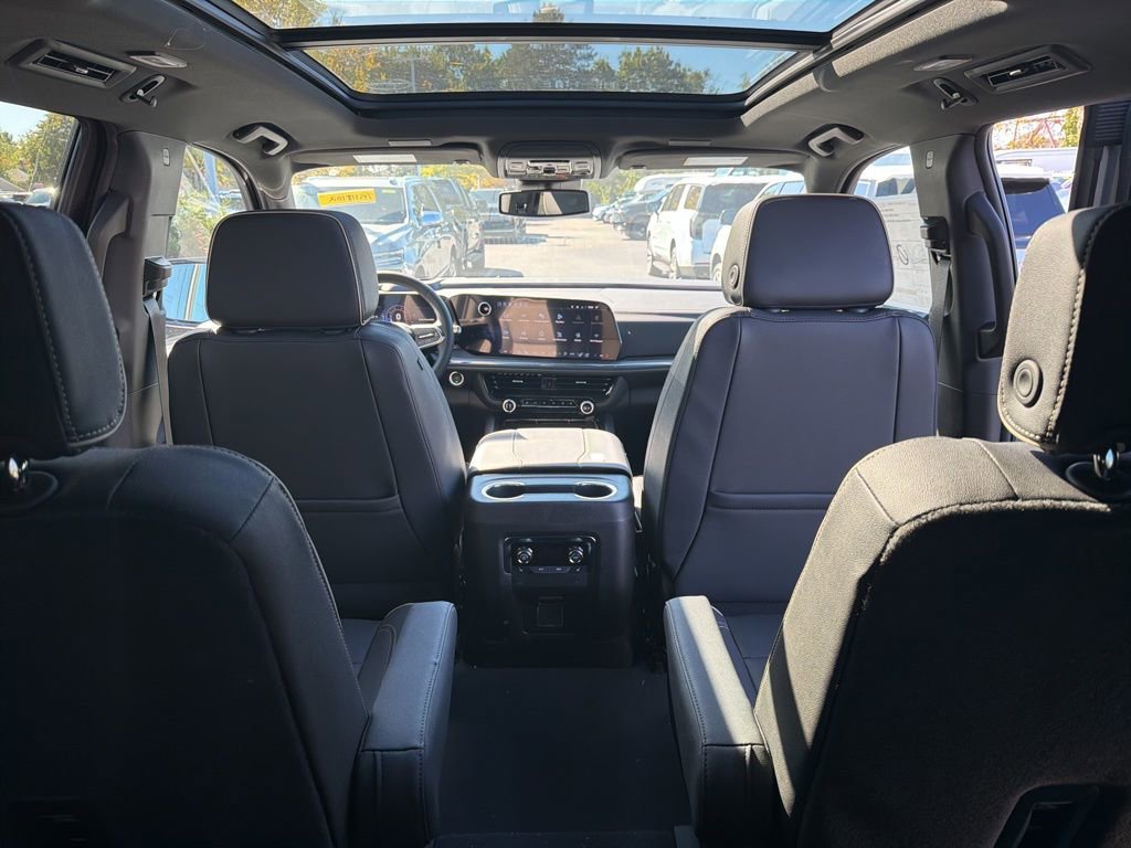 New 2026 Chevrolet Suburban Premier image 35