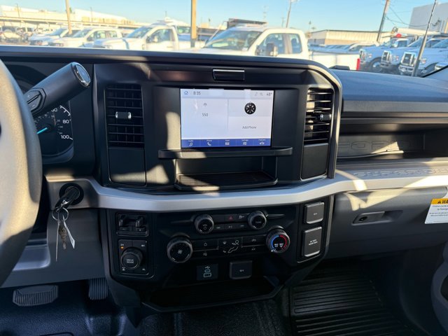 New 2026 Ford F250 XL w/ XL Chrome Package image 18