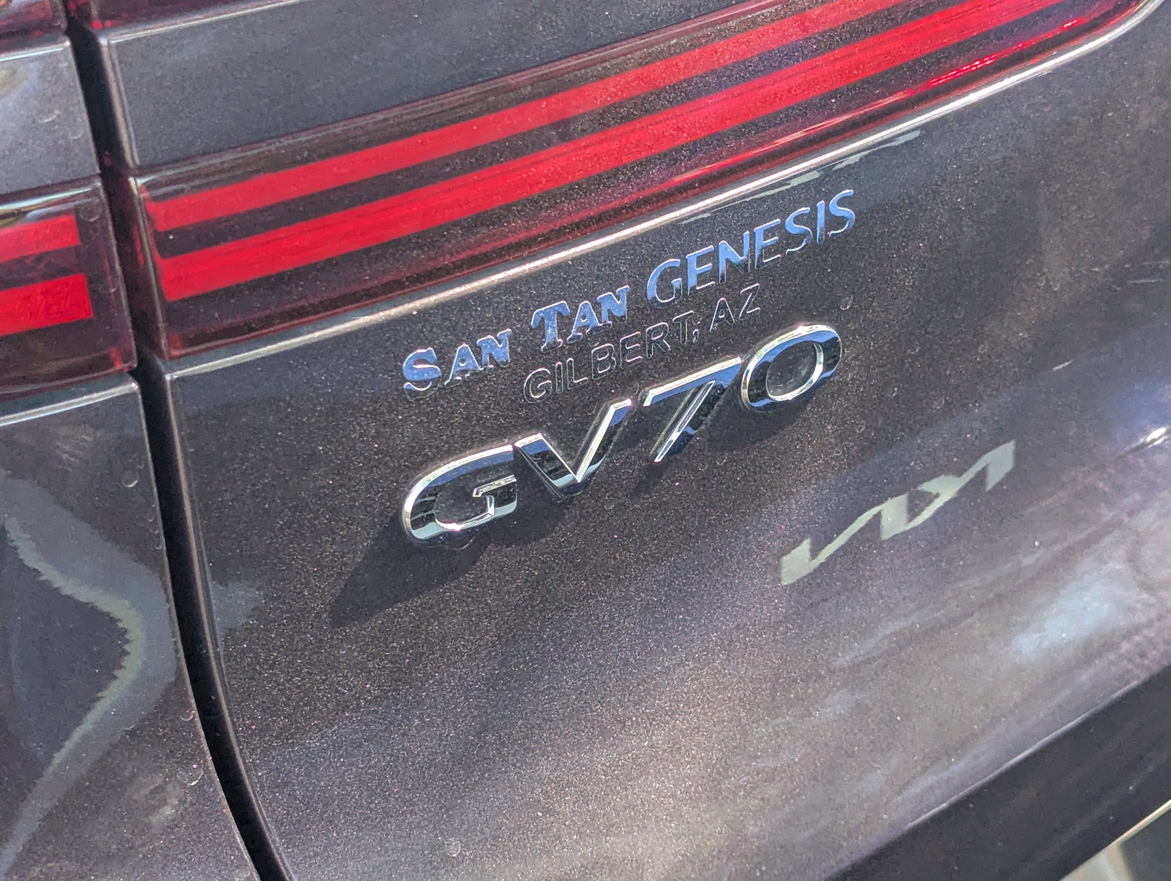 Used 2022 Genesis GV70 2.5T w/ Advanced Package image 10