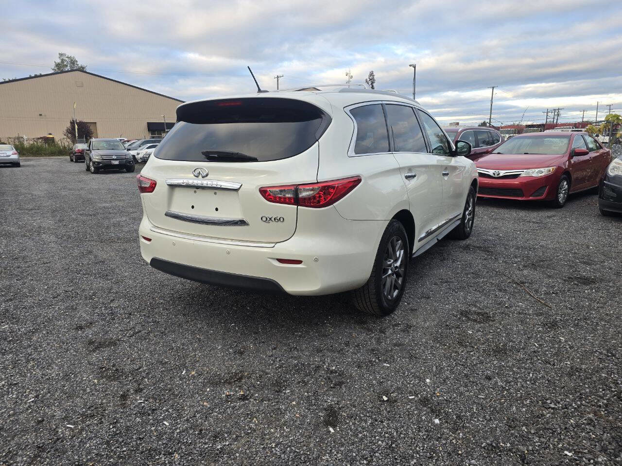 Used 2015 INFINITI QX60 AWD w/ Premium Plus Package image 14