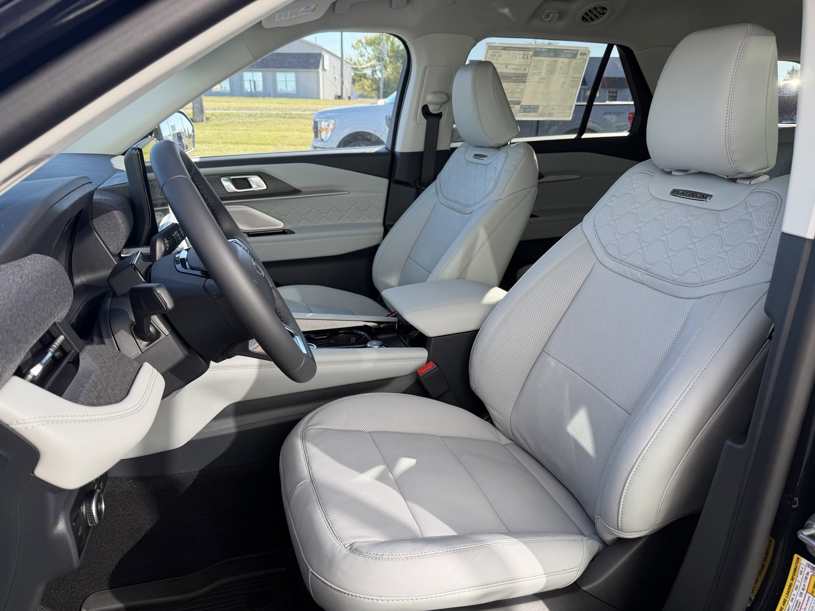 New 2026 Ford Explorer Platinum image 12