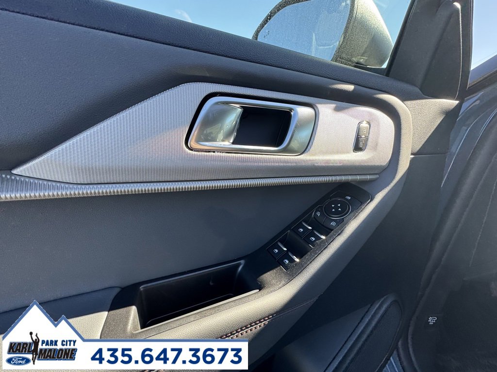 New 2025 Ford Explorer Active w/ Active Comfort Package image 9