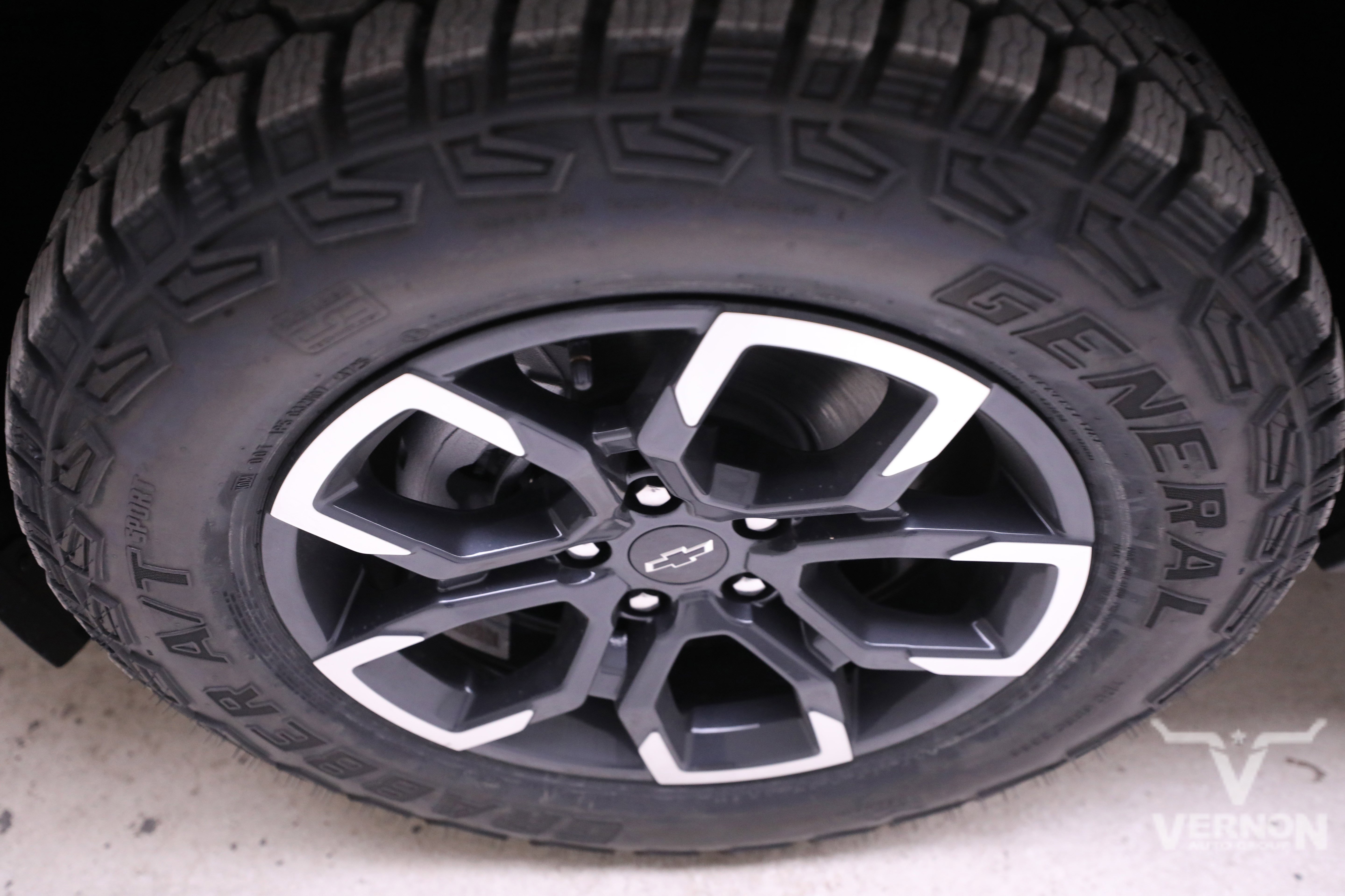 New 2026 Chevrolet Equinox ACTIV w/ Safety and Technology Package image 28