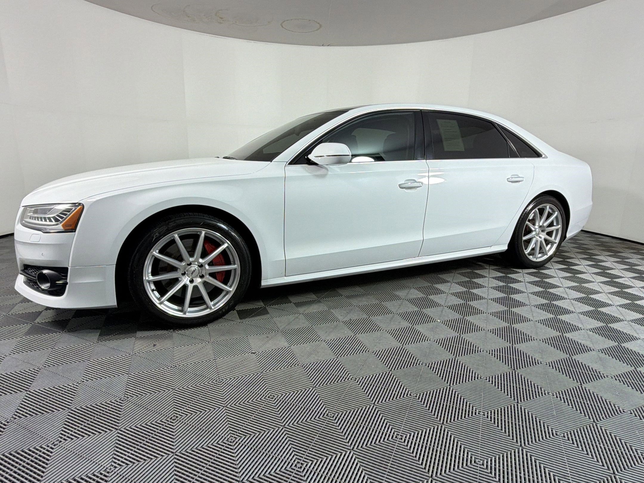 Used 2018 Audi A8 L 3.0T w/ Executive Package AWD/4WD image 18