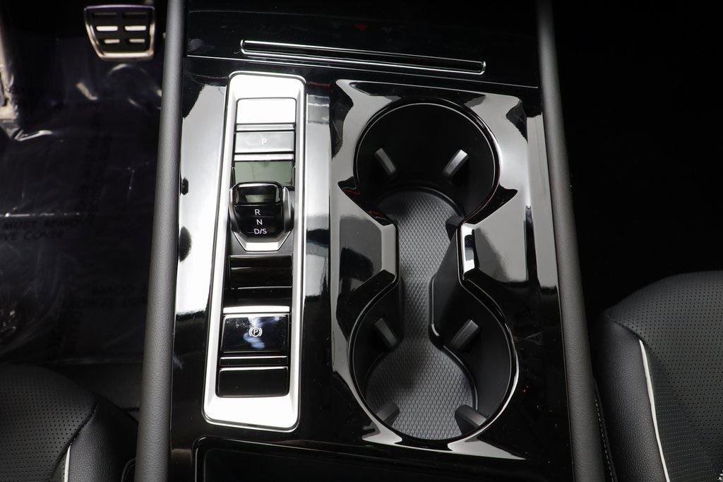 New 2026 Volkswagen Atlas SEL Premium R-Line image 12