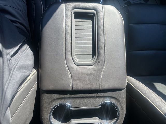 Used 2023 GMC Yukon SLT image 23