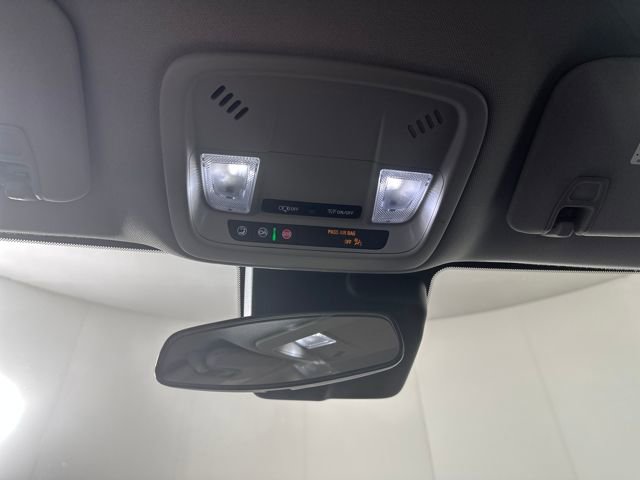 Used 2024 Chevrolet Malibu LT image 25