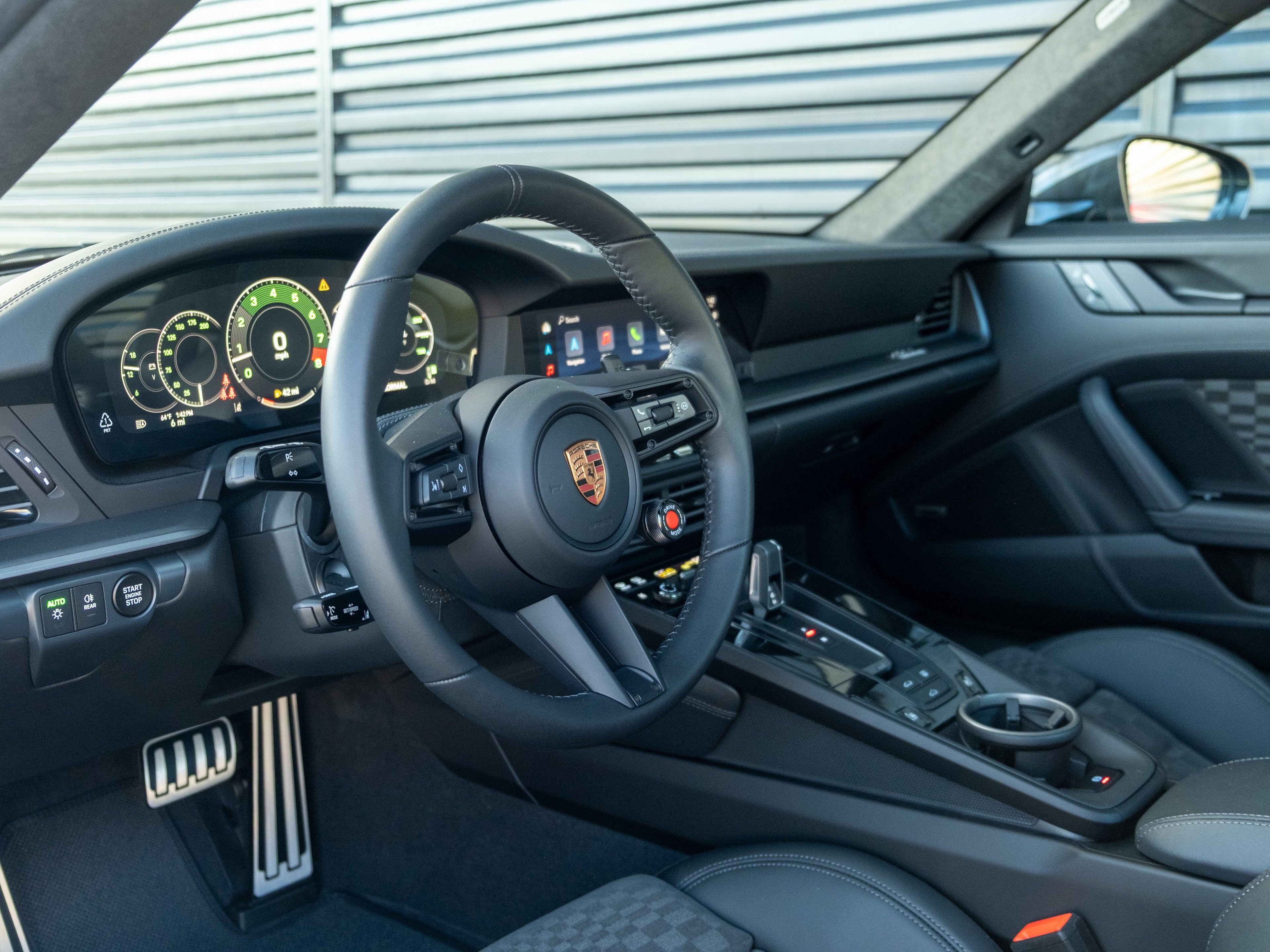 New 2026 Porsche 911 Carrera image 4