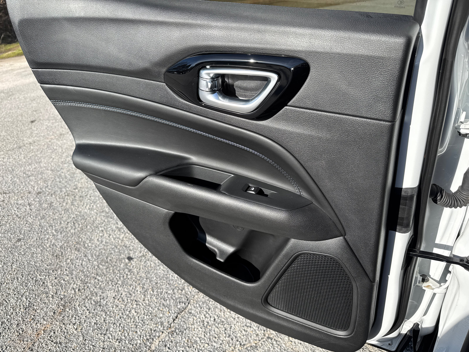 New 2025 Jeep Compass Latitude w/ Altitude Special Edition image 22