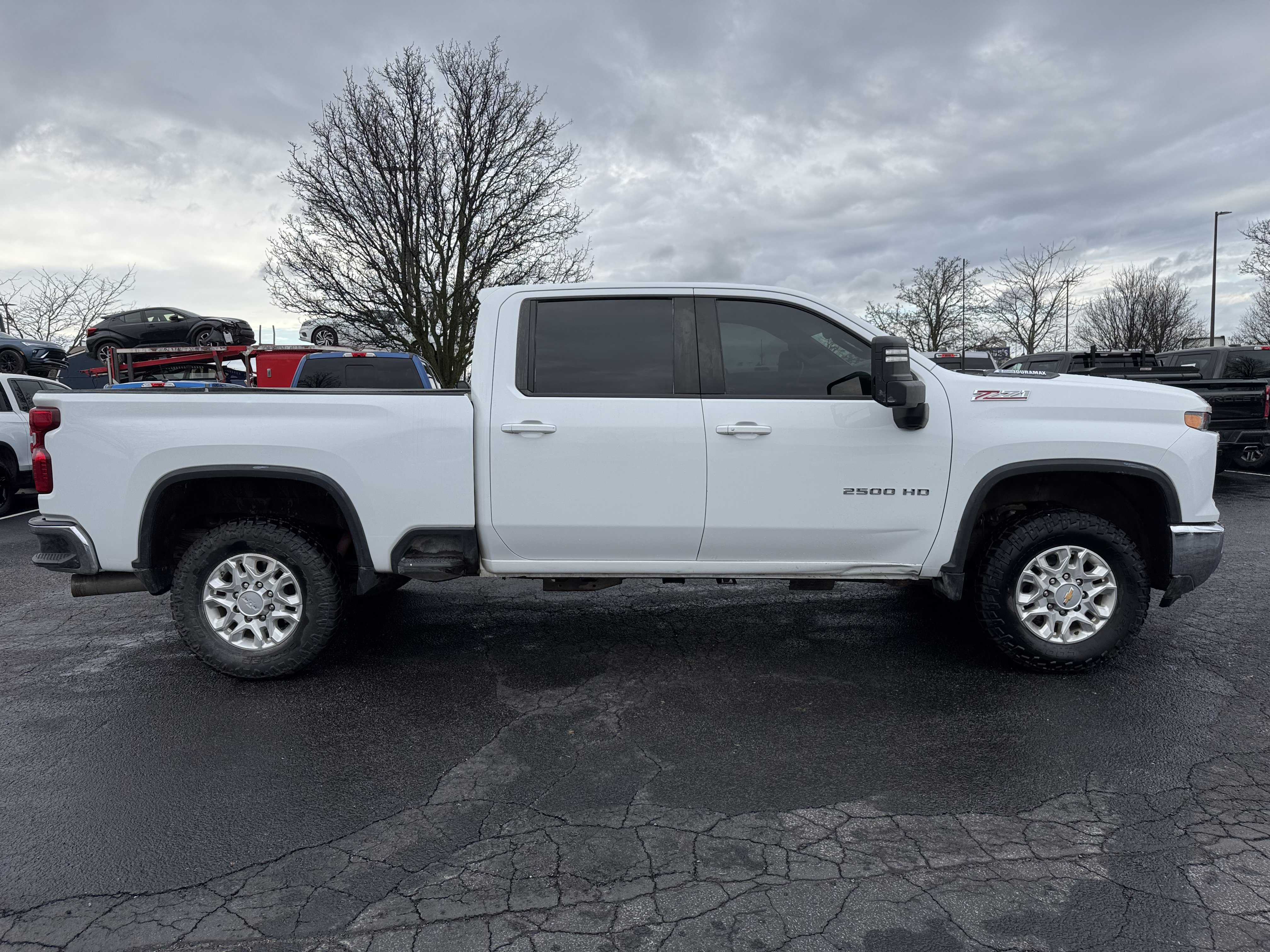 Used 2024 Chevrolet Silverado 2500 LT image 19