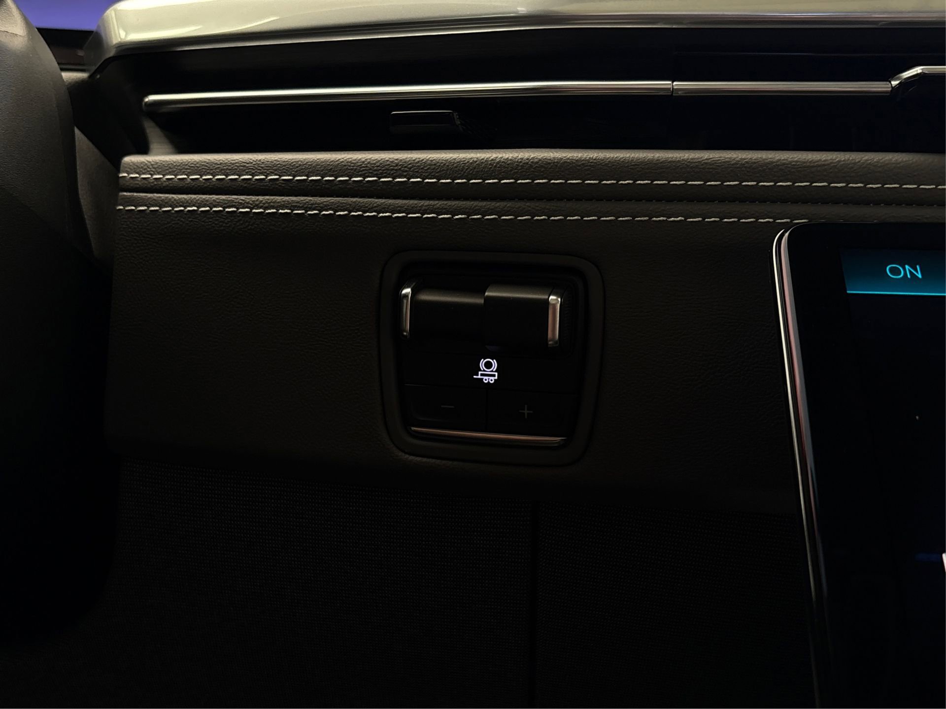 New 2026 Cadillac Escalade IQL Sport 1 w/ LPO, ONYX Package image 27