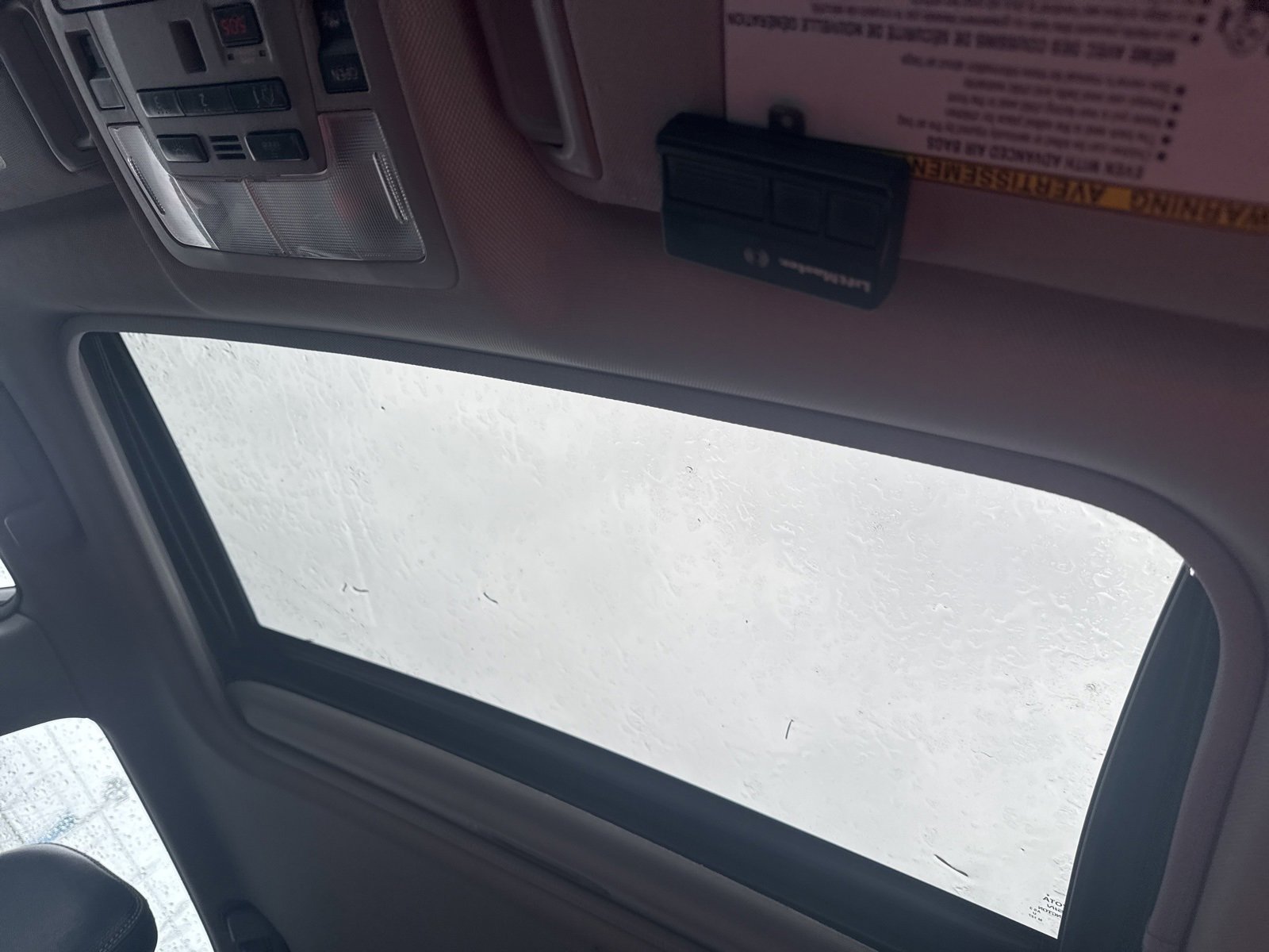 Used 2017 Toyota Camry XLE image 9