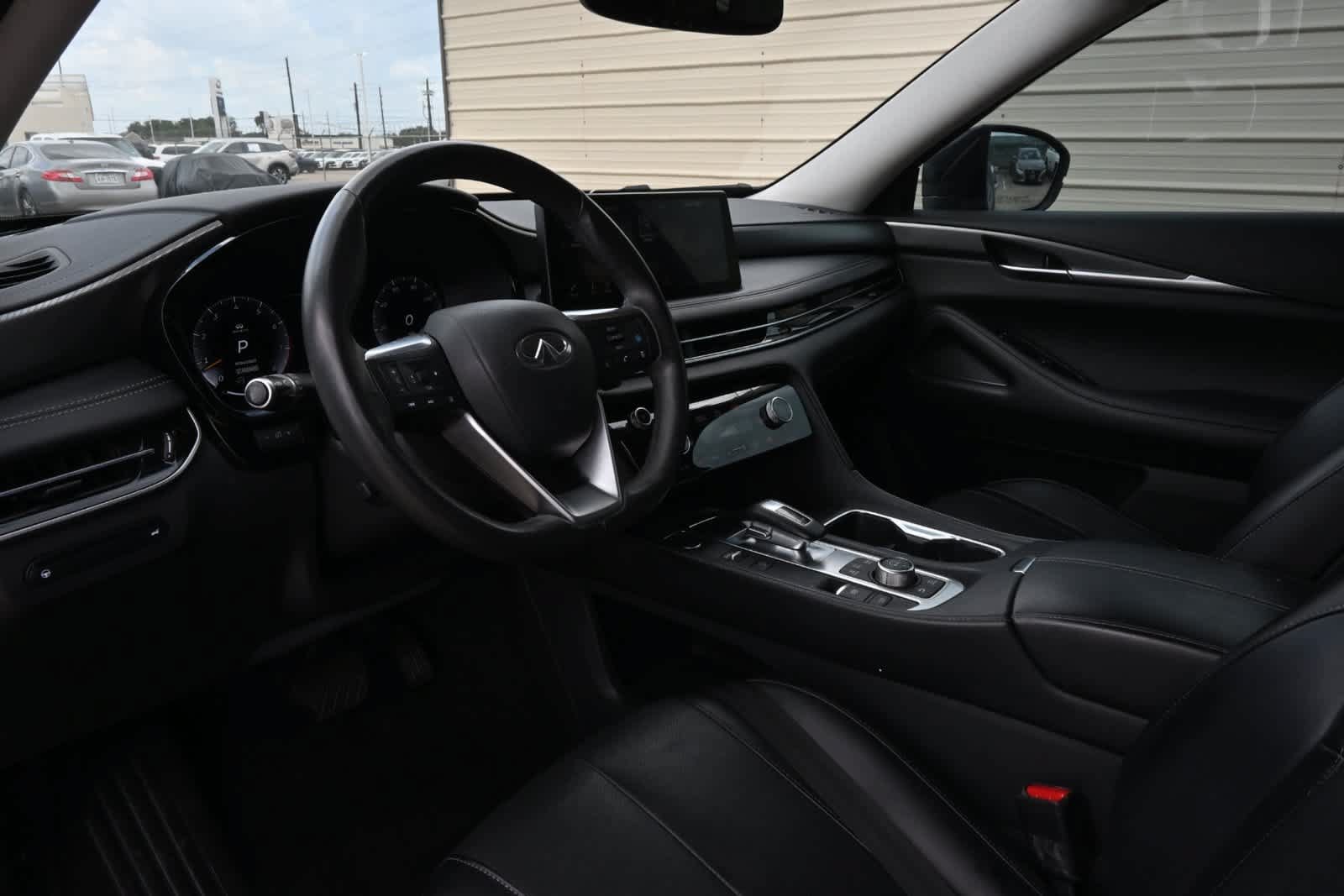 Used 2022 INFINITI QX60 Luxe w/ Cargo Package FWD image 16