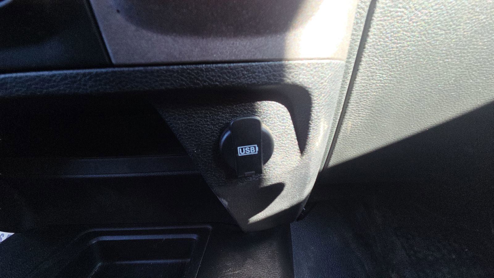 Used 2016 RAM 3500 Tradesman w/ Popular Equipment Group image 28