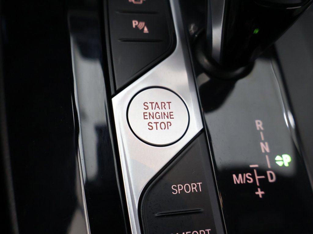 Used 2025 BMW X4 M40i w/ Premium Enhanced Package image 46