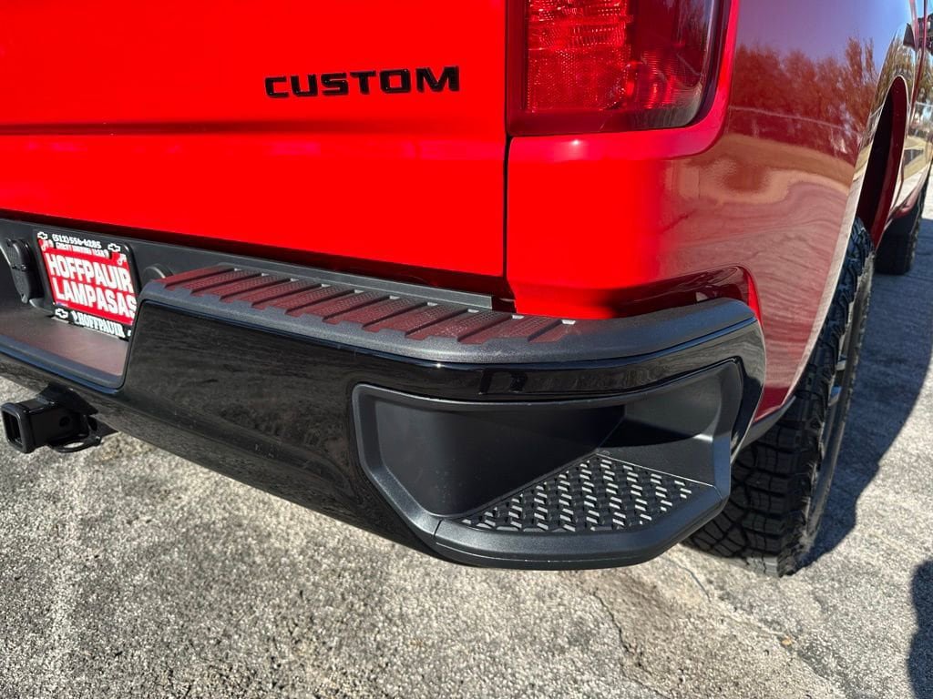 New 2026 Chevrolet Silverado 1500 Custom Trail Boss w/ Dark Appearance Package image 15