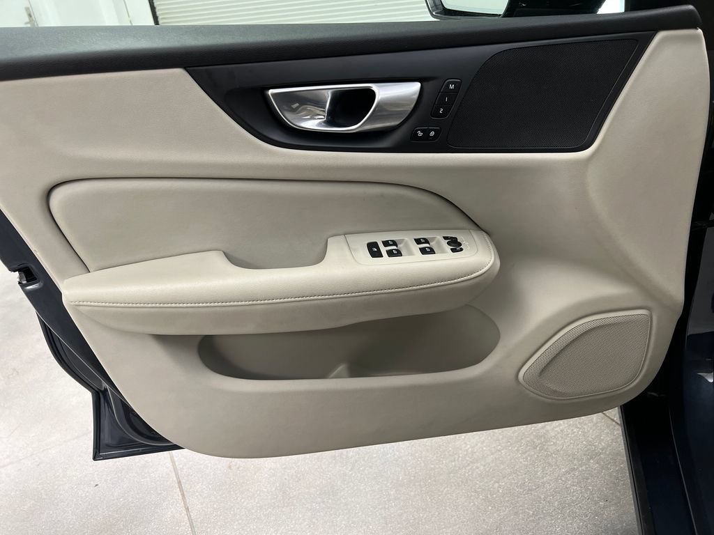 Used 2024 Volvo S60 B5 Core FWD image 14