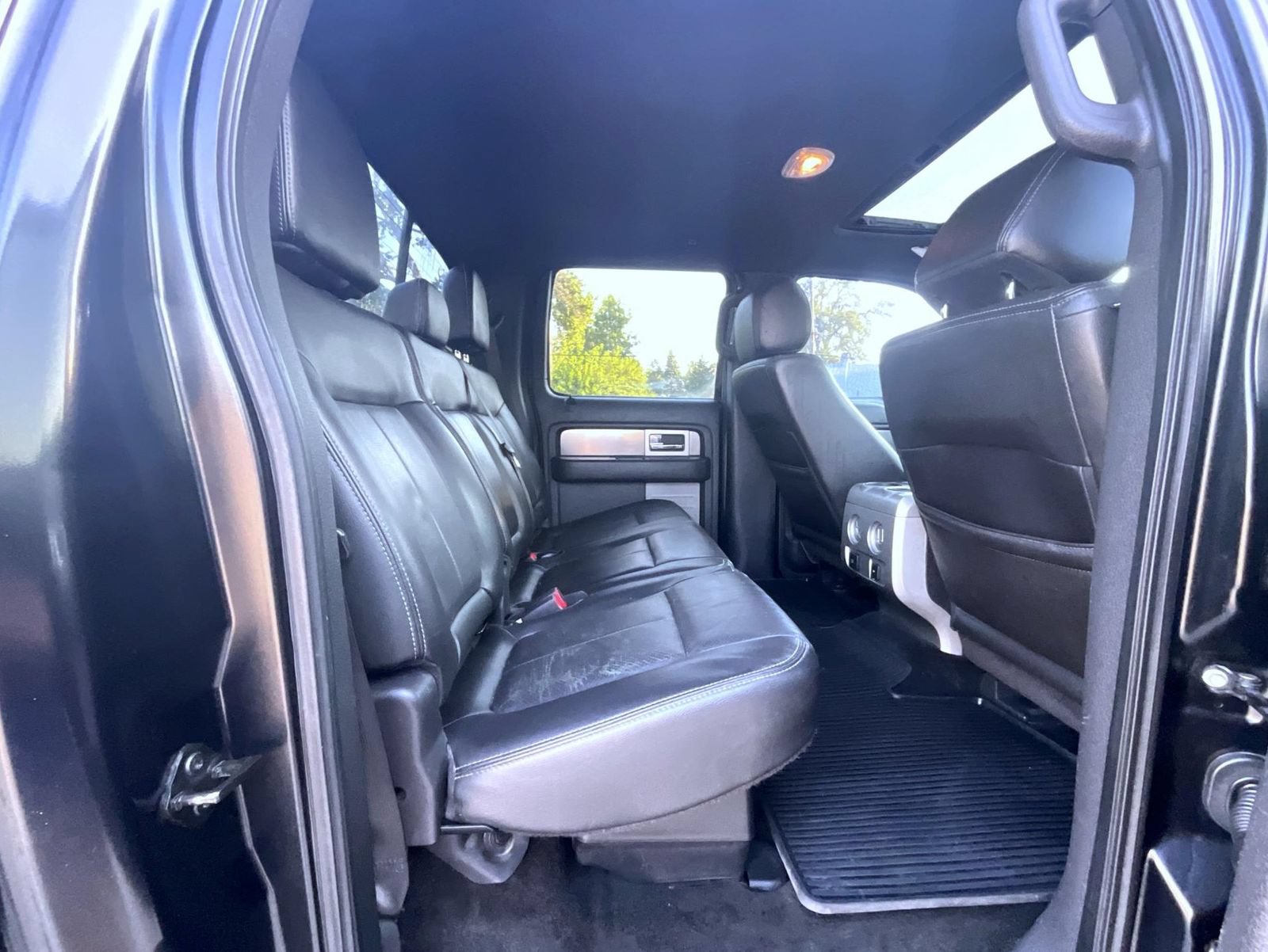 Used 2014 Ford F150 FX4 w/ Equipment Group 402A Luxury AWD/4WD image 21